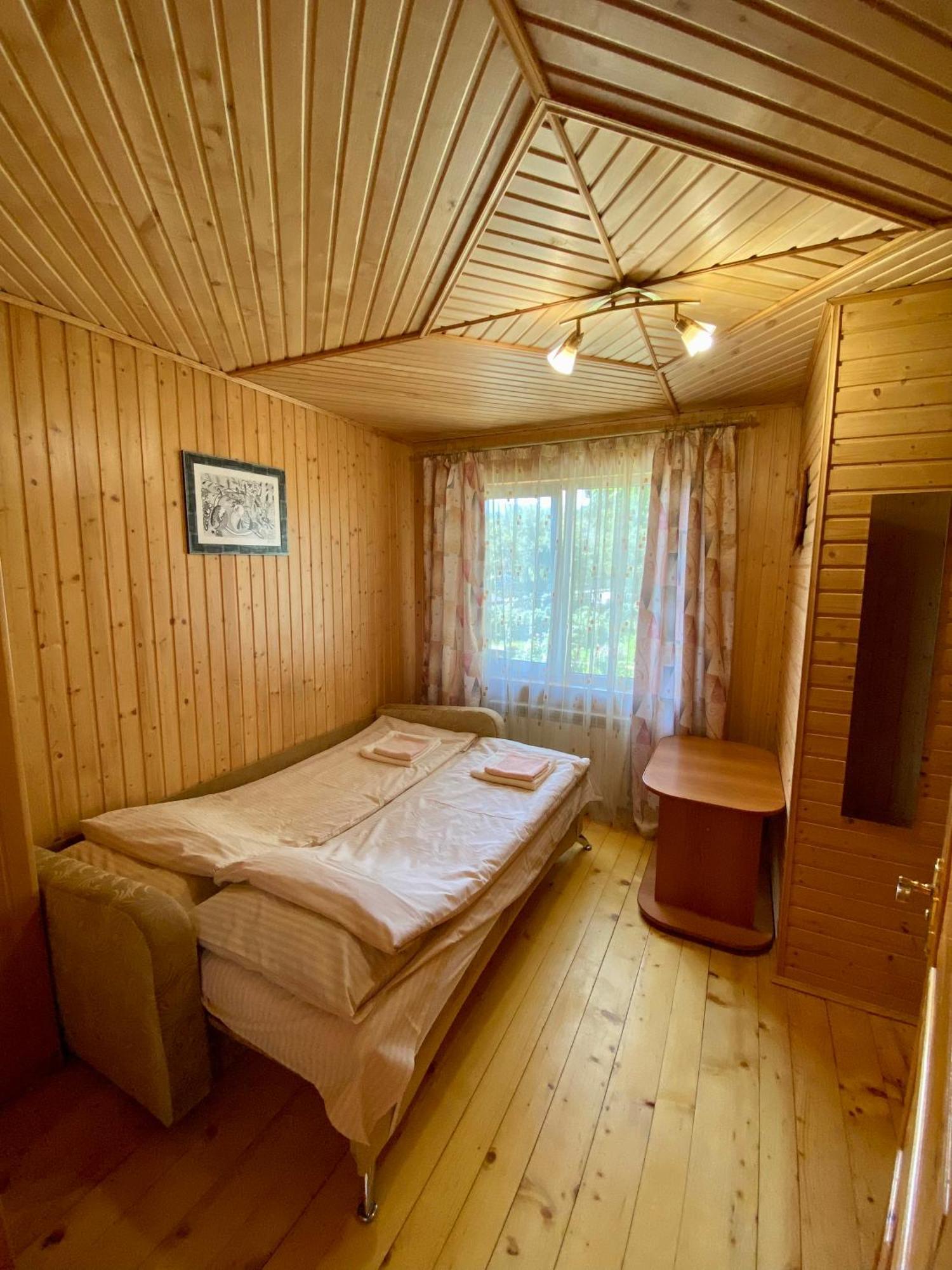 Zyma_Lito Guest House Yaremtche Extérieur photo